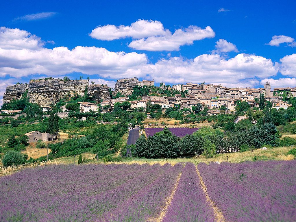 Hills of Saignon, France